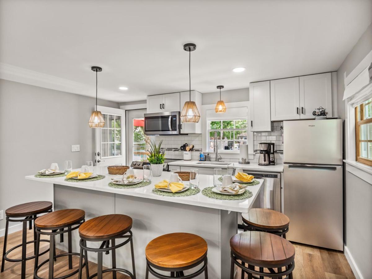 Cape Cod Cottage, Near Beach, Hot Tub, Ac, Dog Friendly Yarmouth Port Eksteriør billede